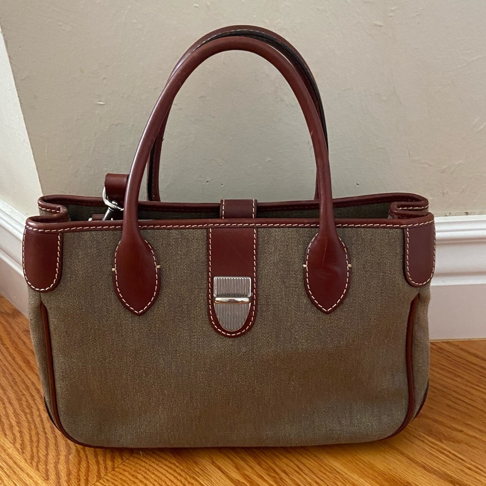 Vintage Dooney and Bourke bag
